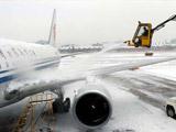 長春機(jī)場因大雪關(guān)閉 千余人滯留